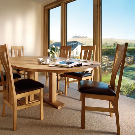 Quercus-solid-oak-large-extending-round-dining-tables
